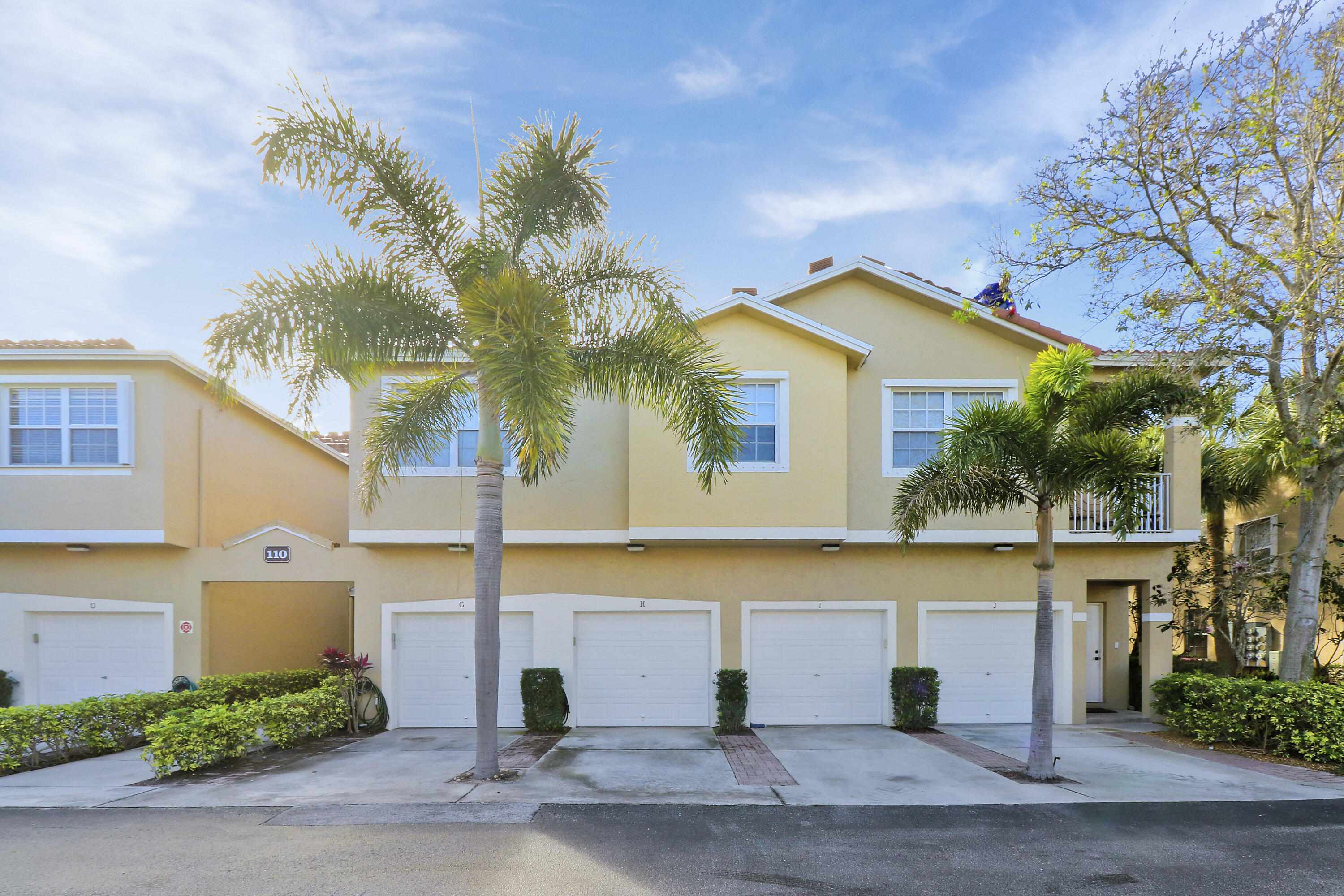 110 Lighthouse Circle, Unit H Tequesta, FL 33469 - Photo 24 of 28 House1-28