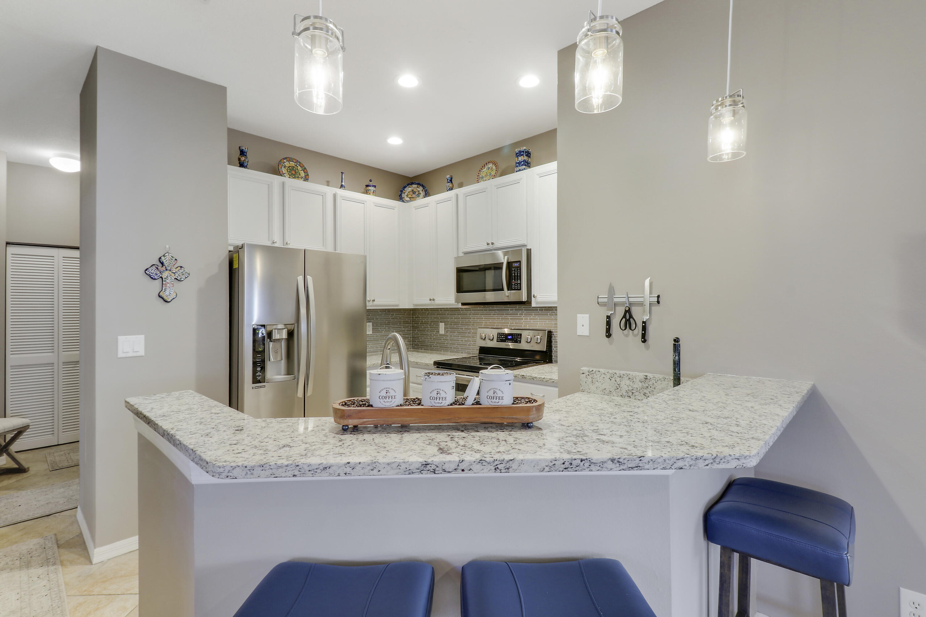 110 Lighthouse Circle, Unit H Tequesta, FL 33469 - Photo 7 of 28 open kitchen