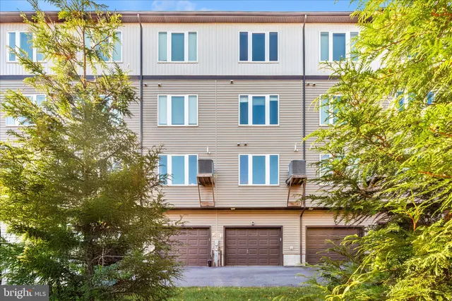 $439,900 | 1550 Trafalgar Lane, Frederick, MD 21701