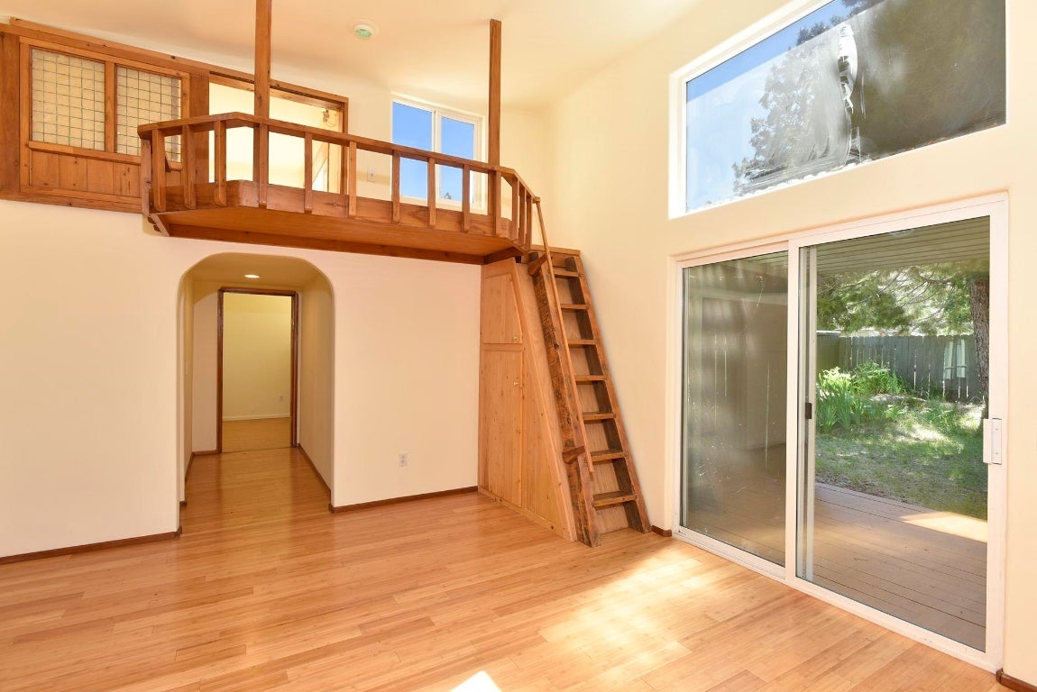 1224 Davis Place Road Mount Shasta, CA 96067 - Photo 7 of 27 Gallery Image 7