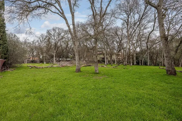 a view of an outdoor space and a yard