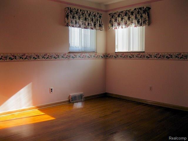 24584 Ridgecroft Avenue Eastpointe, MI 48021 - Photo 12 of 23 Ridgecroft 24584 004.jpg