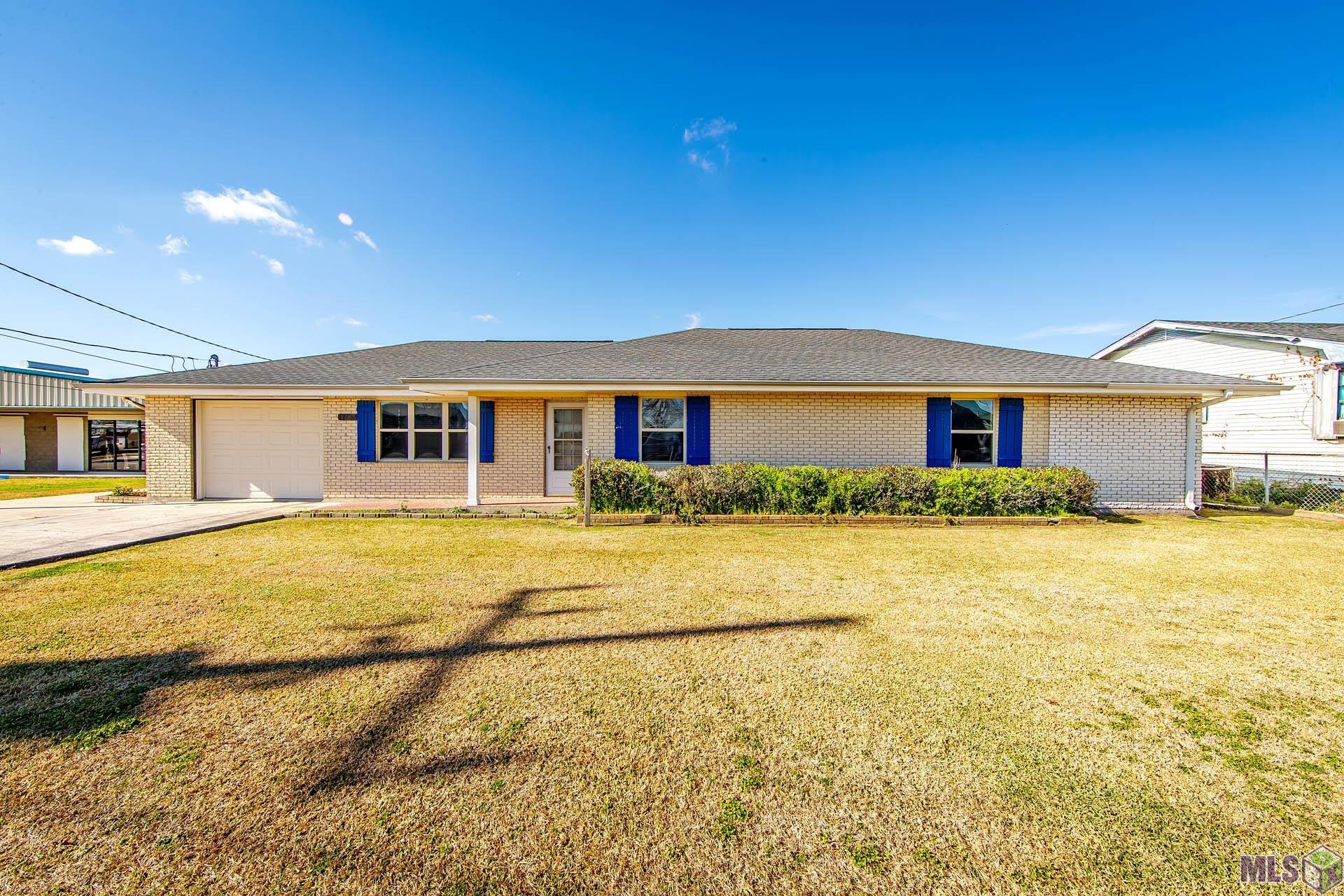 5086 Highway 1 Raceland, LA 70394 - Photo 1 of 12