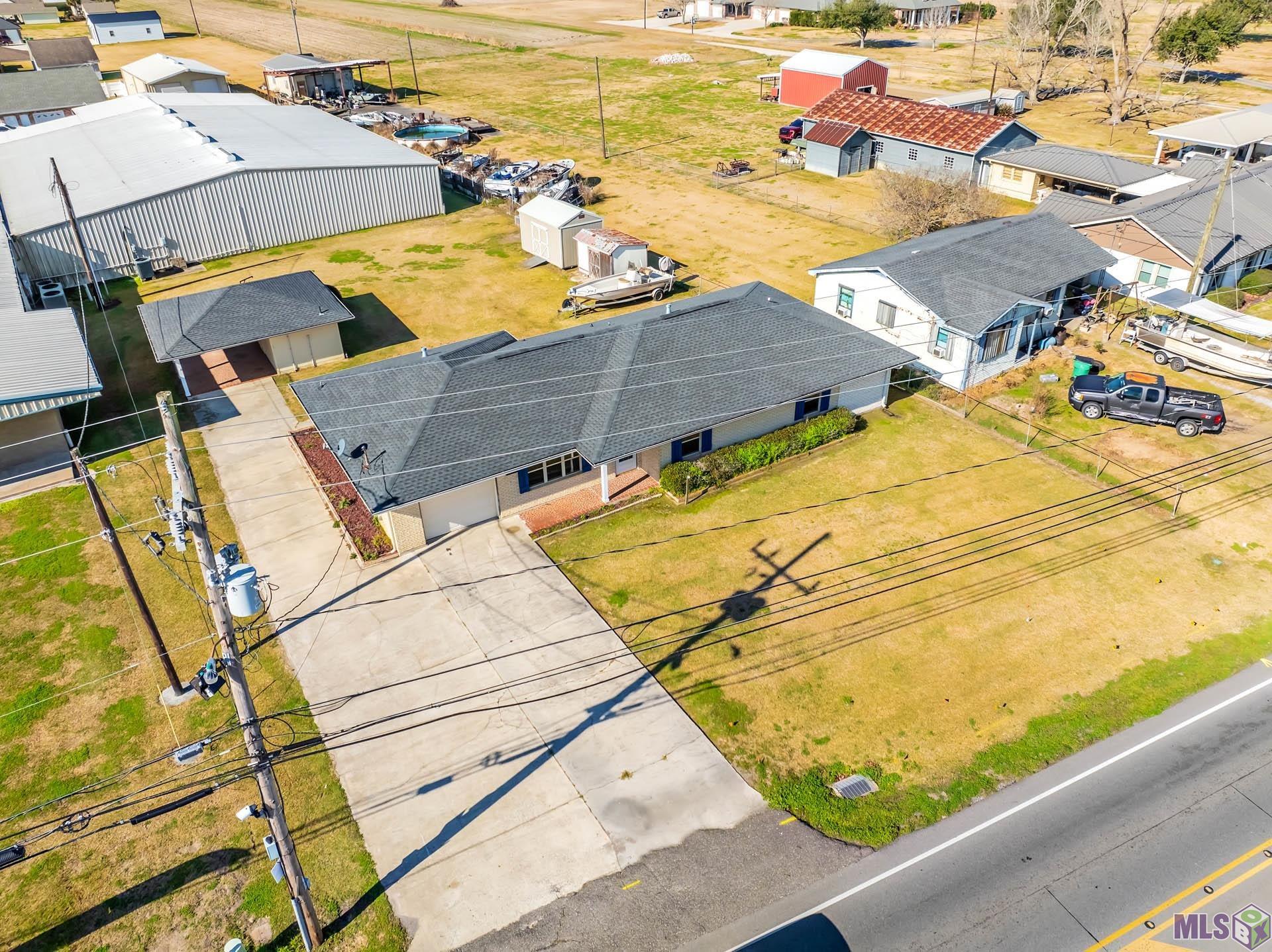 5086 Highway 1 Raceland, LA 70394 - Photo 2 of 12