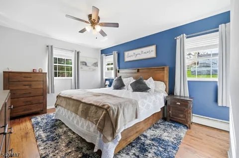 $499,900 | 11 Davis Terrace, Newton, NJ 07860