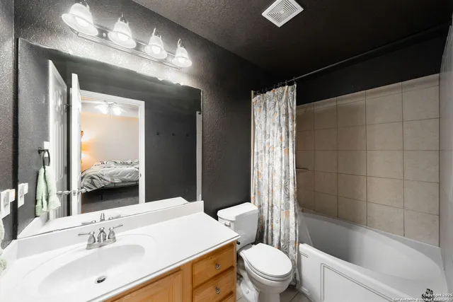 $2,499 | 13137 Brook Arbor, San Antonio, TX 78232