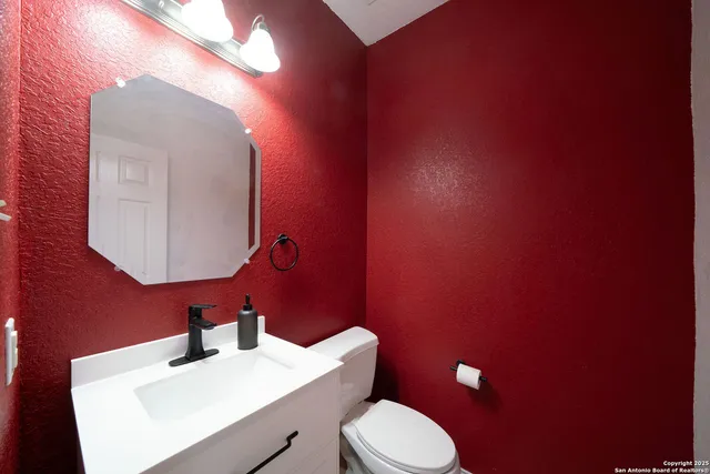 $2,499 | 13137 Brook Arbor, San Antonio, TX 78232