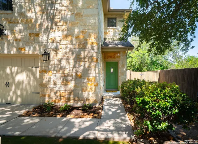 $2,499 | 13137 Brook Arbor, San Antonio, TX 78232