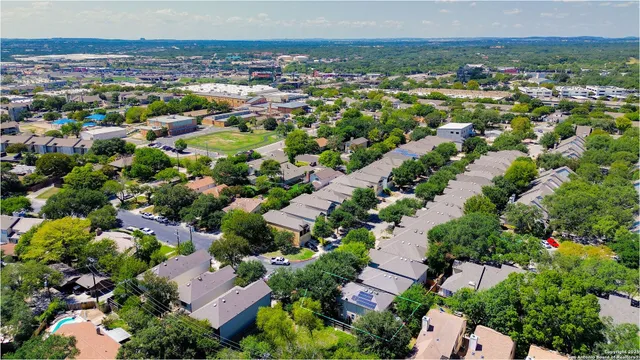 $2,499 | 13137 Brook Arbor, San Antonio, TX 78232