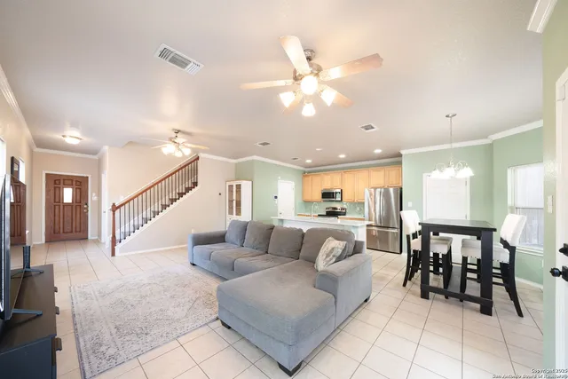 $2,499 | 13137 Brook Arbor, San Antonio, TX 78232