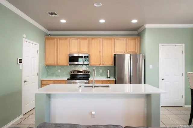 $2,499 | 13137 Brook Arbor, San Antonio, TX 78232