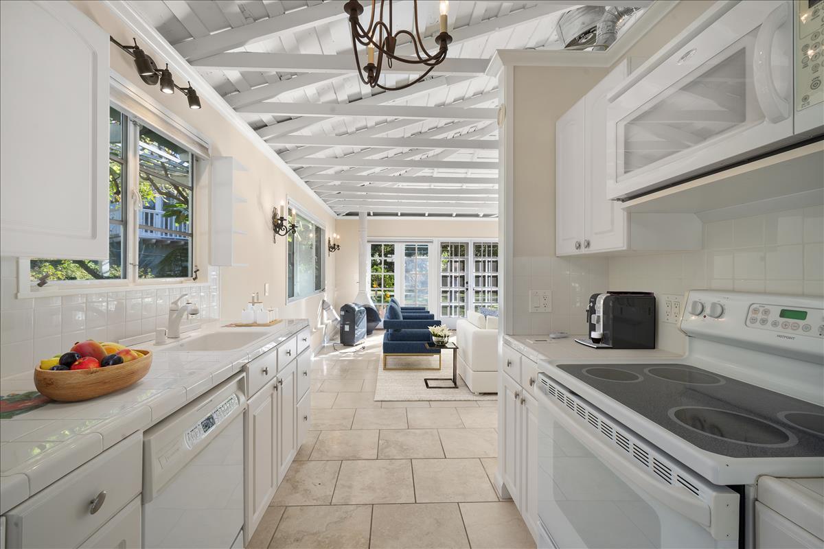 748 Mission Canyon Road Santa Barbara, CA 93105 - Photo 32 of 44 Guest House Kitchen