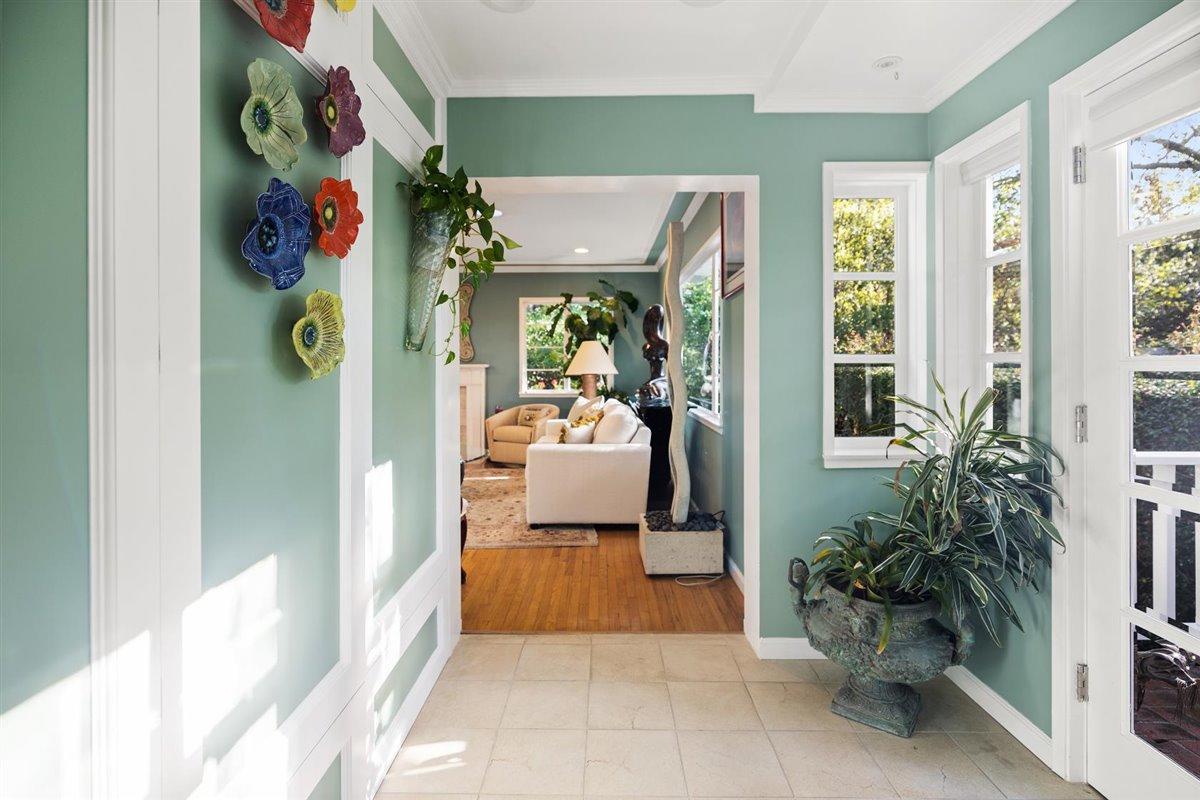 748 Mission Canyon Road Santa Barbara, CA 93105 - Photo 6 of 44 Foyer