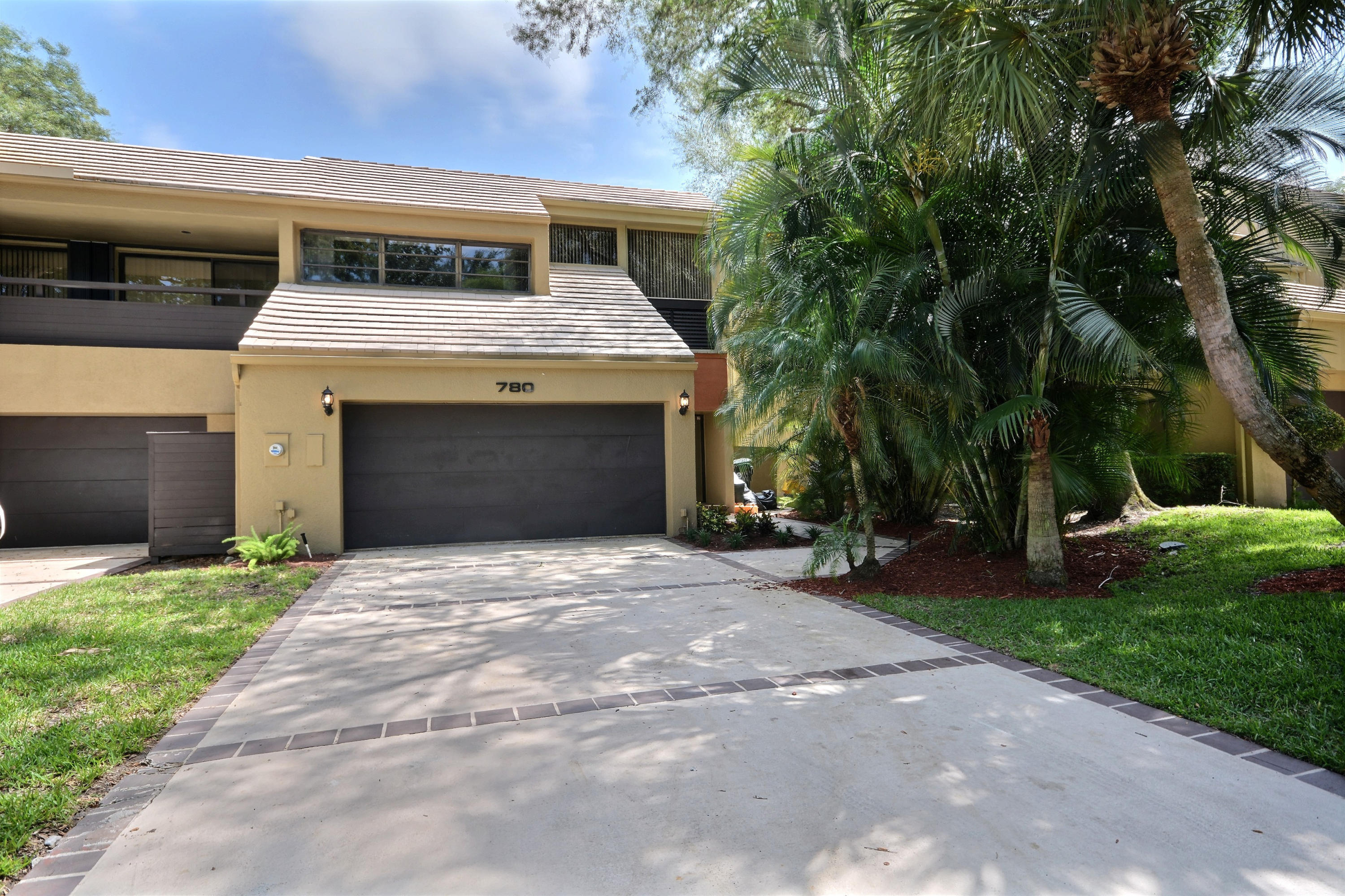 780 St Albans Drive Boca Raton, FL 33486 - Photo 11 of 28 Exterior Front