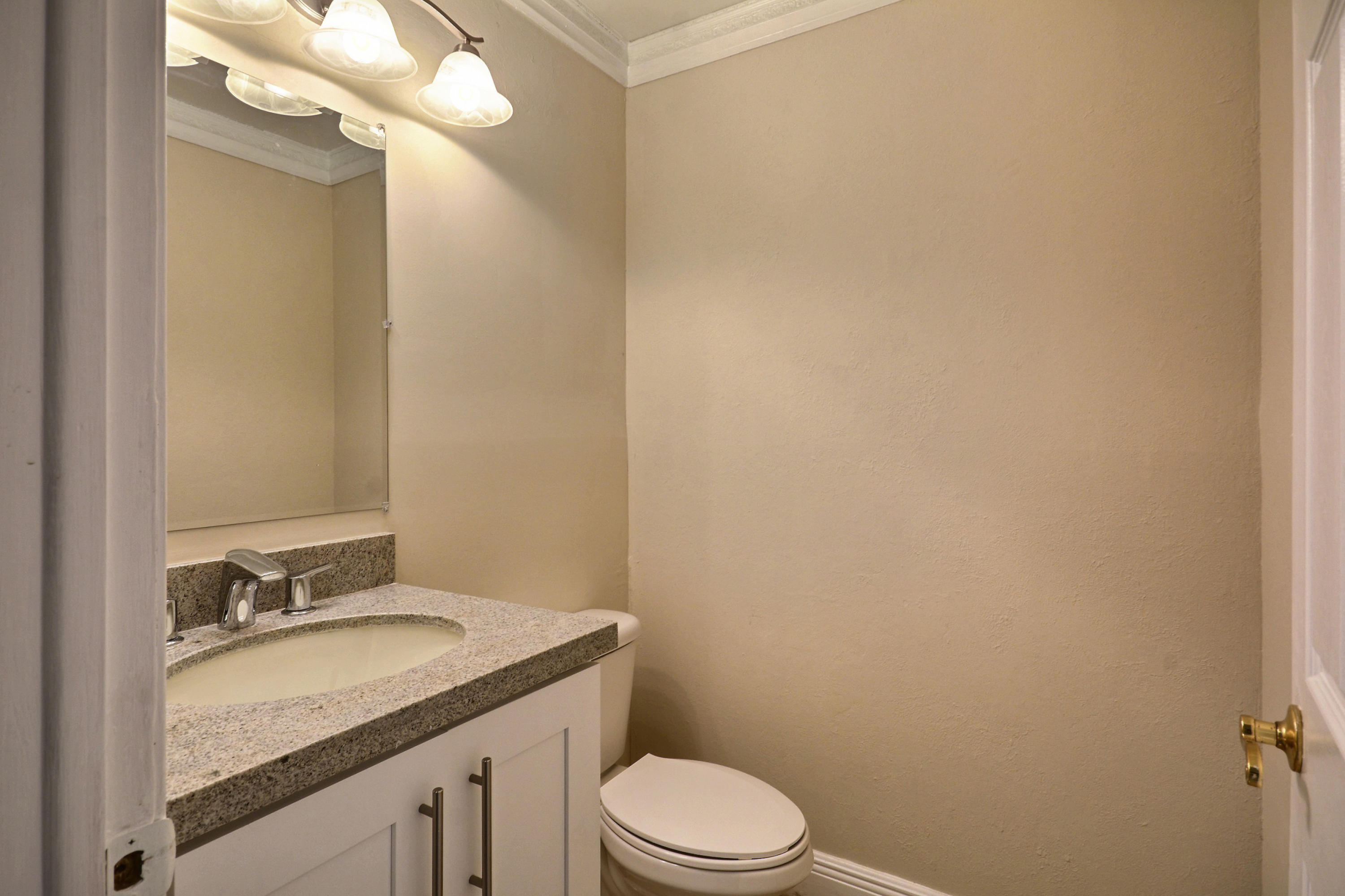 780 St Albans Drive Boca Raton, FL 33486 - Photo 17 of 28 Half Bath