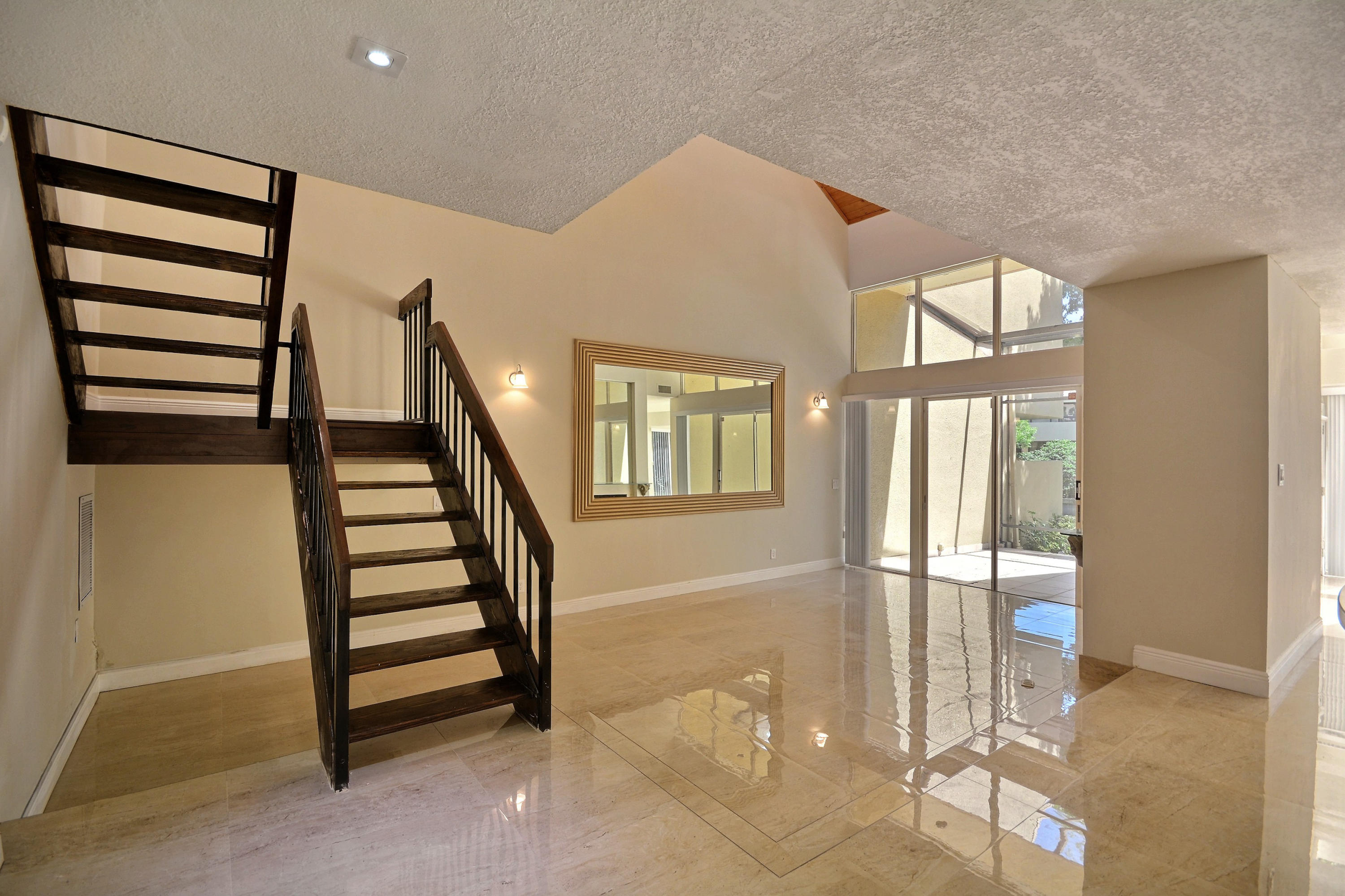 780 St Albans Drive Boca Raton, FL 33486 - Photo 8 of 28 Living Room