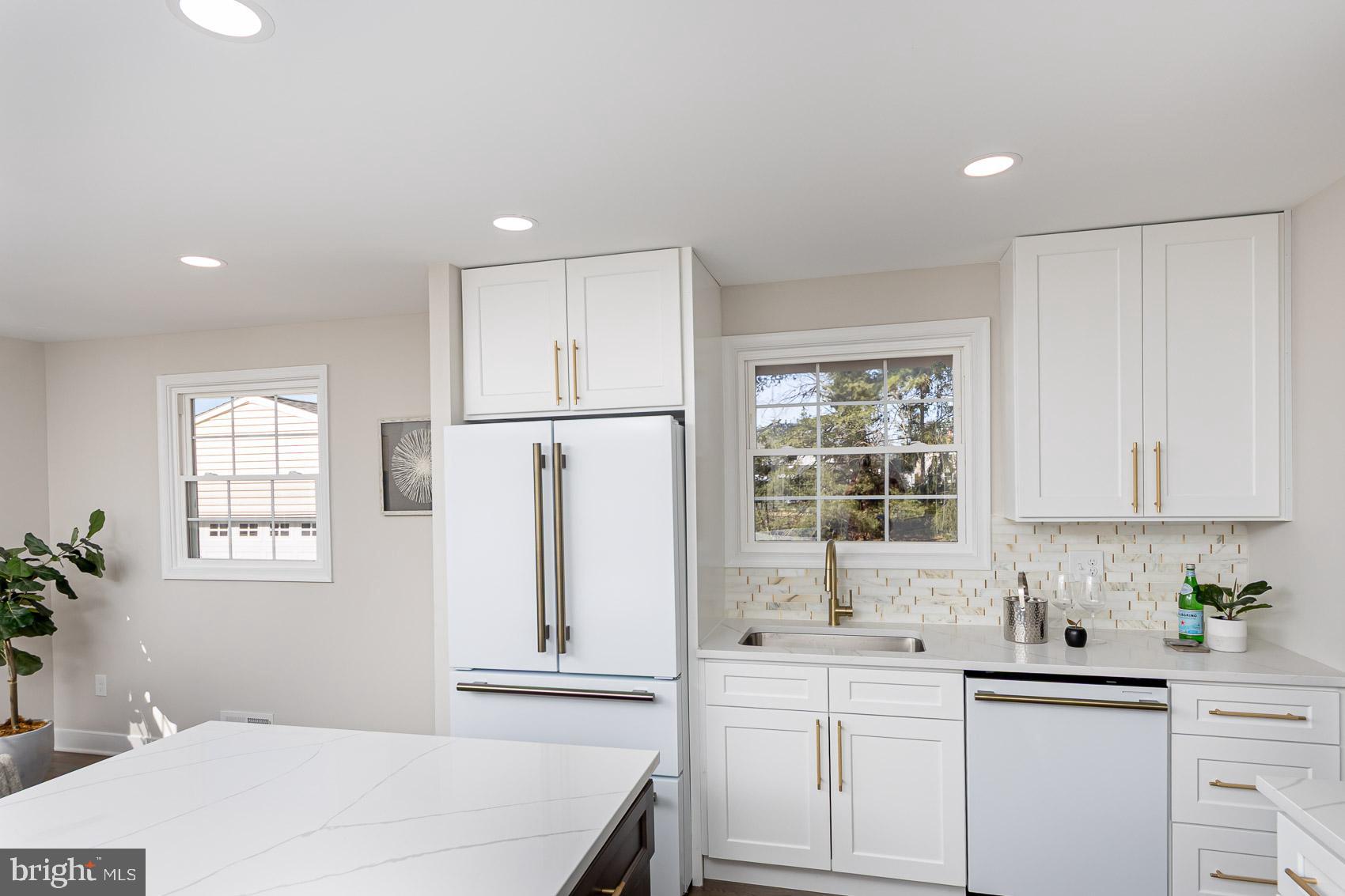 208 Margate Road Lutherville-Timonium, MD 21093 - Photo 6 of 45 Gallery Image 6