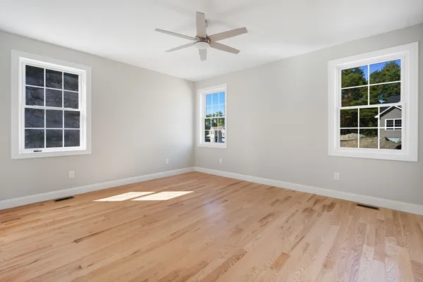$649,900 | 4 Sunny Crst Lane, Belchertown, MA 01007