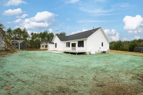 $649,900 | 4 Sunny Crst Lane, Belchertown, MA 01007