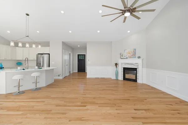 $649,900 | 4 Sunny Crst Lane, Belchertown, MA 01007