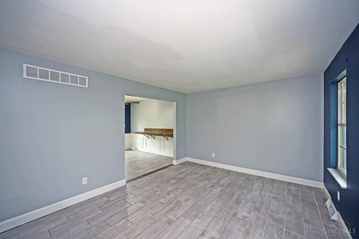 4237 Ellis Road Batavia, OH 45103 - Photo 6 of 46
