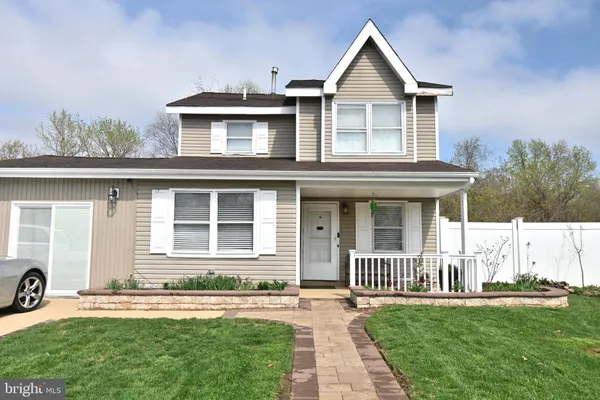 $2,400 | 36 Danbury Drive, Newark, DE 19702