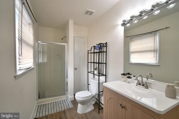 $2,400 | 36 Danbury Drive, Newark, DE 19702