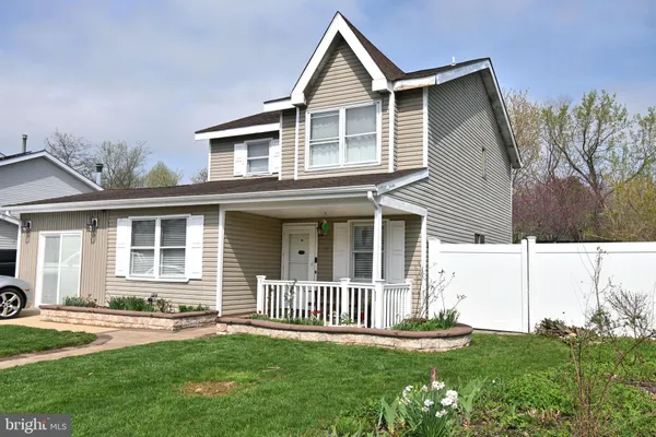 $2,400 | 36 Danbury Drive, Newark, DE 19702