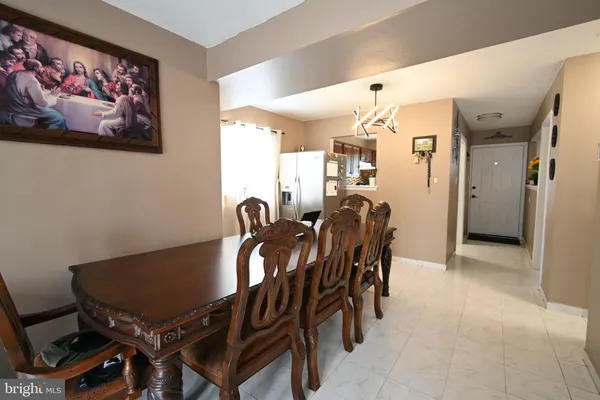 $2,400 | 36 Danbury Drive, Newark, DE 19702