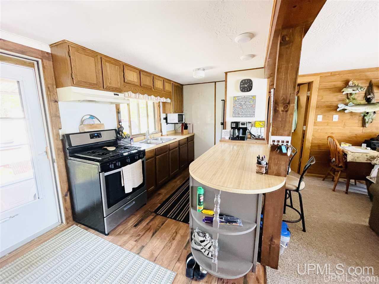 950 North Ash Rd Garden Manistique, MI 49854 - Photo 7 of 34