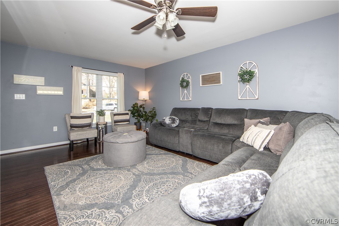 3121 Barnack Road Midlothian, VA 23112 - Photo 6 of 31 This is the room to come home to for comfort and r