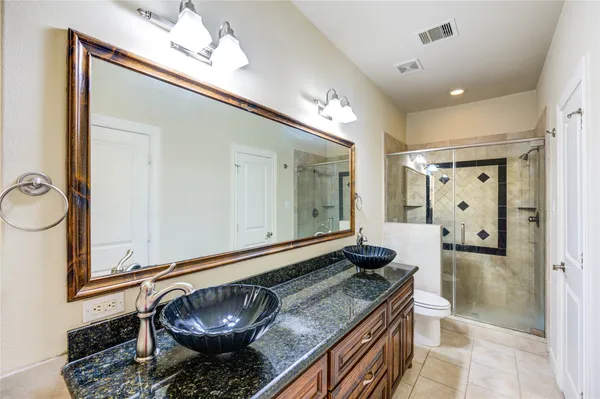 $2,750 | 5813 Washington Avenue, Unit B, Houston, TX 77007