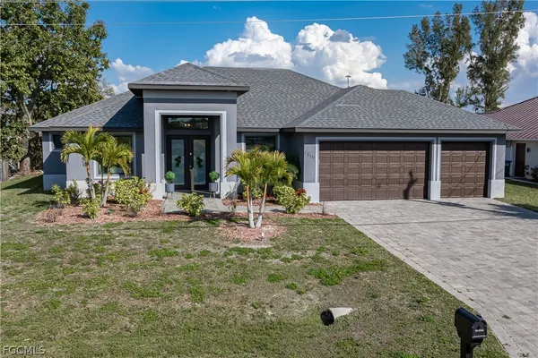 $519,000 | 1819 Southwest 6th Avenue, Cape Coral, FL 33991