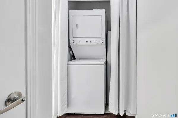 $1,950 | 2980 Madison Avenue, Unit C, Bridgeport, CT 06606