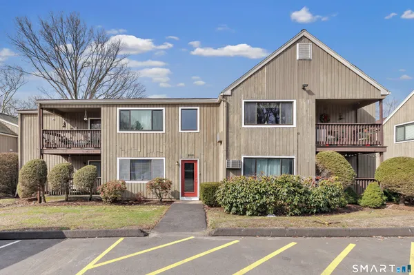 $1,950 | 2980 Madison Avenue, Unit C, Bridgeport, CT 06606