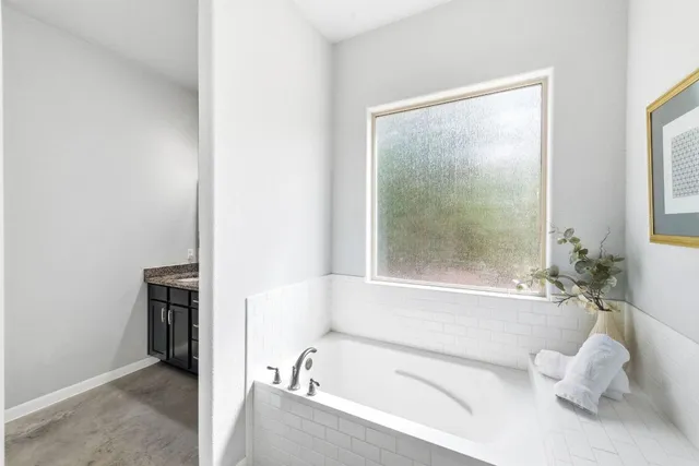 $450,000 | 133-135 Keanahalululu Lane, Bastrop, TX 78602