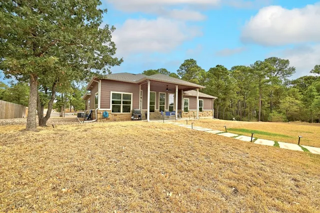 $450,000 | 133-135 Keanahalululu Lane, Bastrop, TX 78602