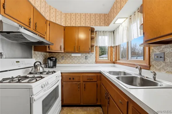 $185,000 | 84 Torrance Place, Persia, NY 14070