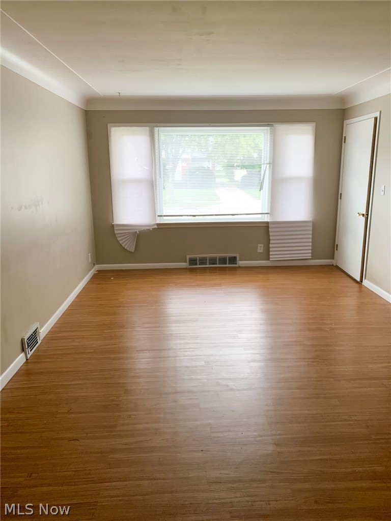 4189 Stonehaven Road Cleveland, OH 44121 - Photo 4 of 14