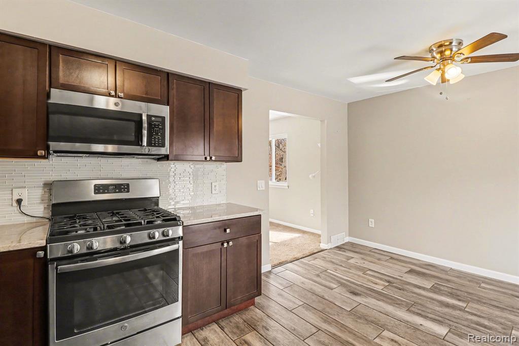 205 Gerst Road Leonard, MI 48367 - Photo 5 of 23