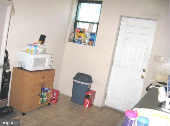 5634 Belair Road Baltimore, MD 21206 - Photo 4 of 9 Kitchen