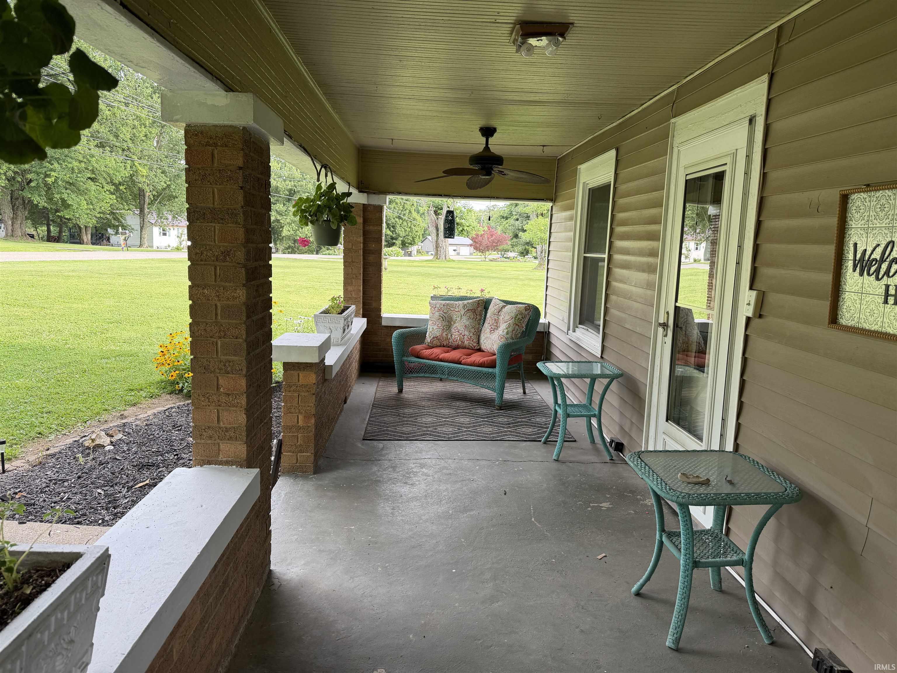 281 Guthrie Road Bedford, IN 47421 - Photo 2 of 38