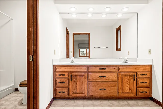 $445,000 | 302 Kelly Drive, Normal, IL 61761