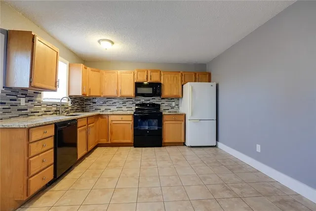 $209,000 | 1824 Vista Drive, Independence, MO 64058