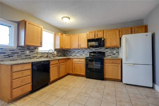 $209,000 | 1824 Vista Drive, Independence, MO 64058