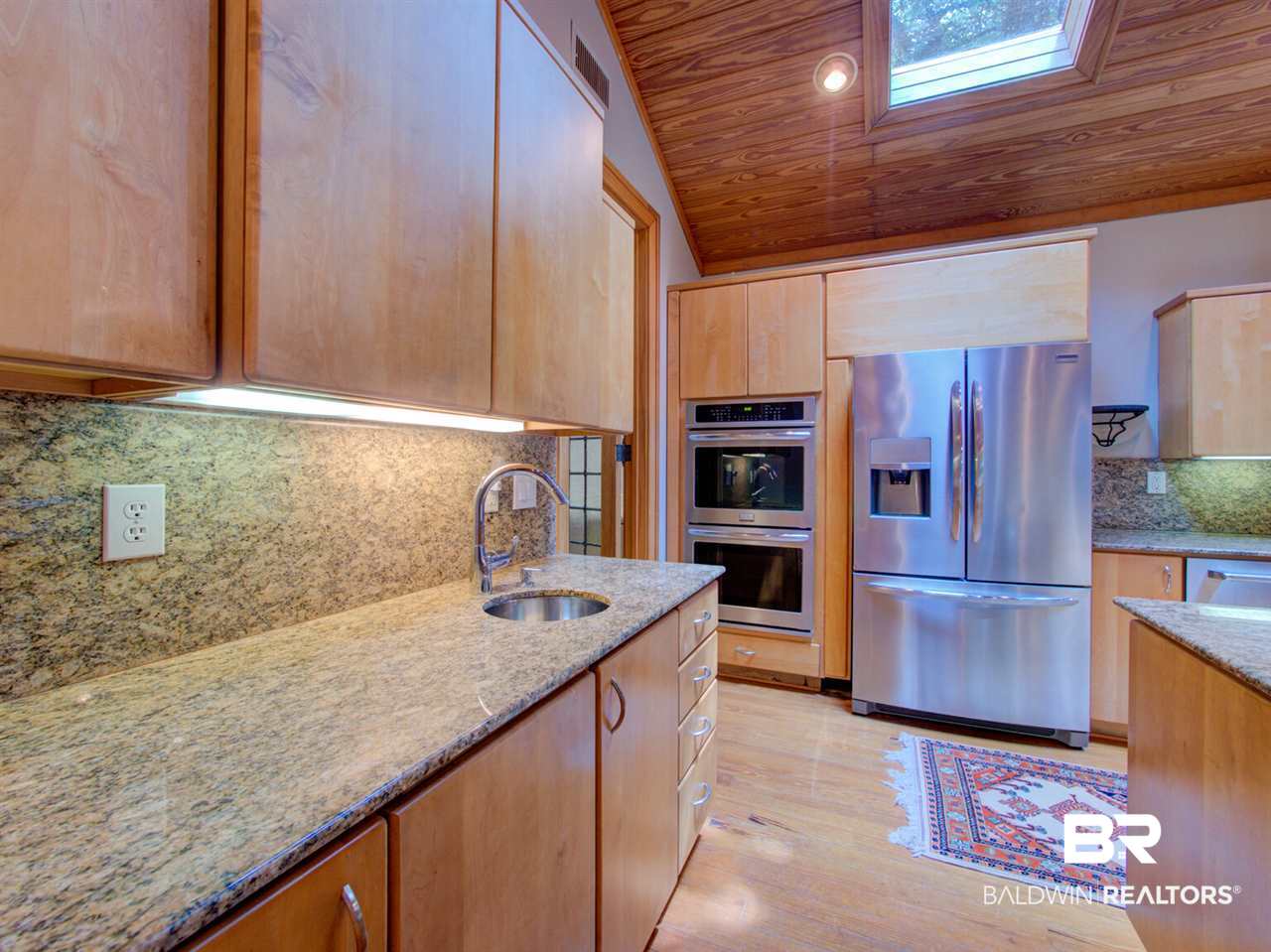 350 Grand Avenue Fairhope, AL 36532 - Photo 8 of 38 Wet Bar