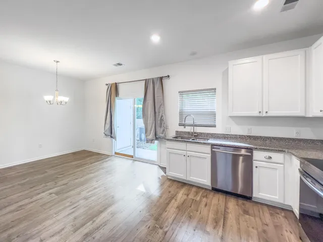 $1,875 | 188 Spencer Circle, Unit 33, Summerville, SC 29485