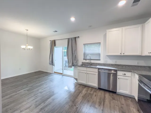 $1,875 | 188 Spencer Circle, Unit 33, Summerville, SC 29485