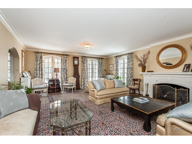 635 Hill Road Winnetka, IL 60093 - Photo 3 of 25