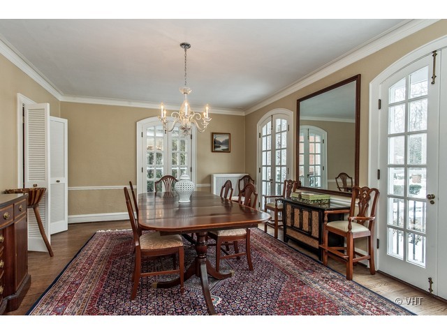 635 Hill Road Winnetka, IL 60093 - Photo 8 of 25
